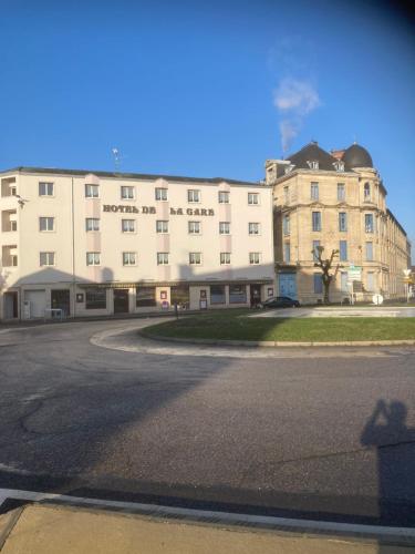 Hotel de la Gare - Hôtel - Bar-le-Duc