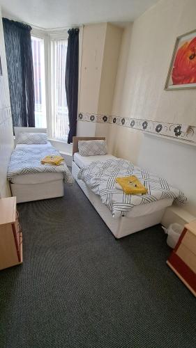 Fern Villa Hotel - Albert Road - image 11