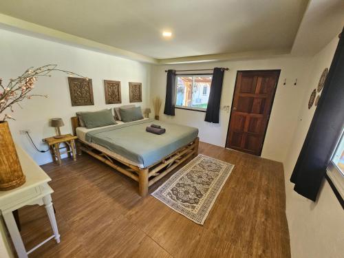 Deluxe Bungalow with Pool View room in The Mellow Mango