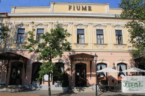 Fiume Hotel - Hôtel - Békéscsaba