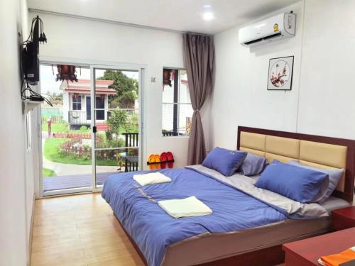 1 queen bed