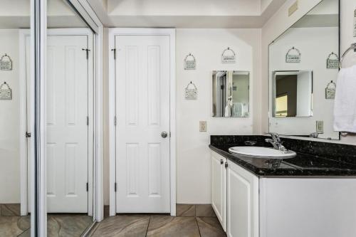 405E Regency Towers - image 7