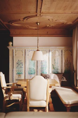 บริการและสิ่งอำนวยความสะดวก, Burg Hotel Oberlech in โอเบอร์เลช