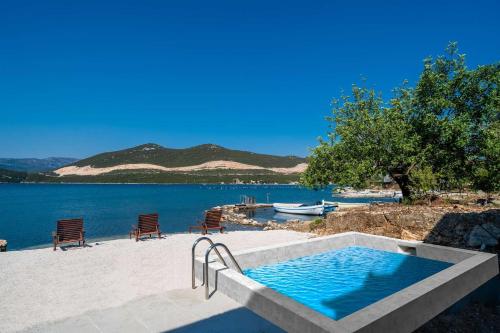 5* Beachfront Villa Olive Mill