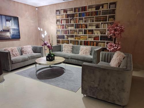 Hotel Reston Valdemoro - main image