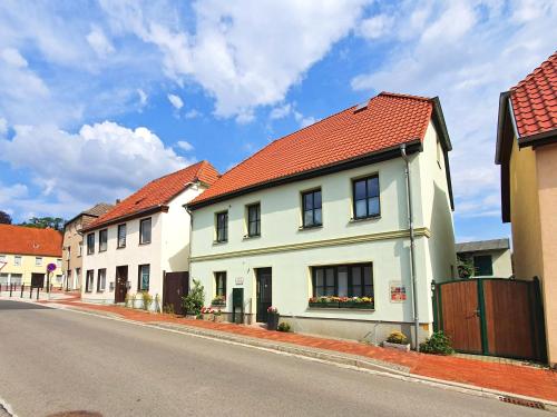 Ferienwohnung mit Charme Burg Stargard SEE 10841