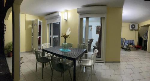 บริการและสิ่งอำนวยความสะดวก, Dyna 2 bedroom house in ซานต์ โรเซ