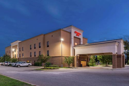 . Hampton Inn Jackson-College Avenue