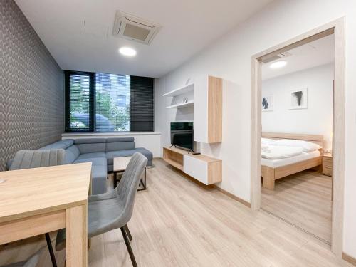 485975161 Metropolitan Star Apart Hotel