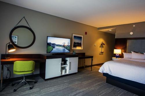 Hampton Inn & Suites/Foxborough/Mansfield