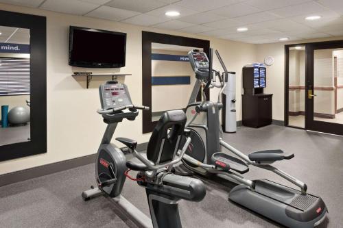 Hampton Inn & Suites Detroit Sterling Heights - image 14