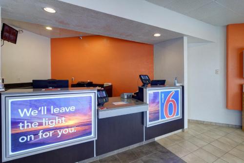 Vestíbulo, Motel 6 Destin, FL in Destin (FL)