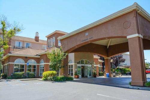 Hilton Garden Inn Napa - Hotel