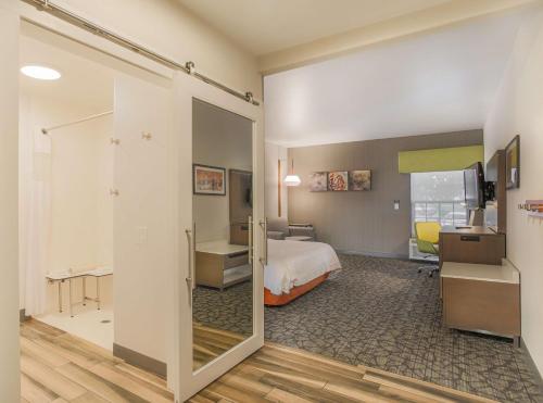 Hampton Inn Prescott - image 12