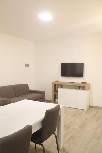 One-Bedroom House image 10