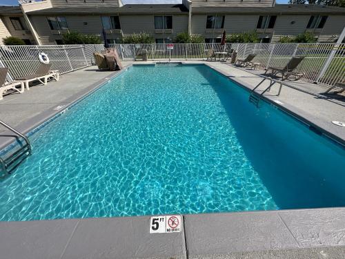 Motel 6-Greensboro NC - Airport - image 6
