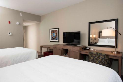 Hampton Inn By Hilton & Suites Thunder Bay, Ontario, Canada