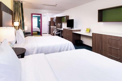 1 queen bed