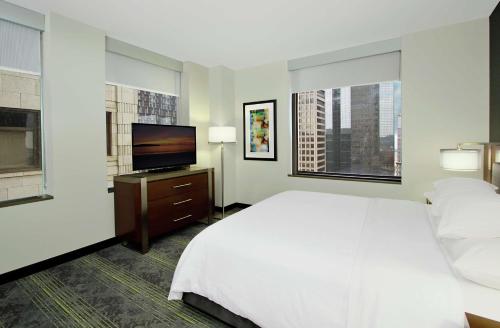 Embassy Suites By Hilton Pittsburgh-Downtown