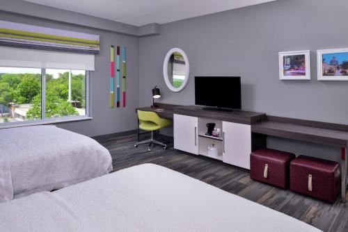 Hampton Inn & Suites Atlanta/Marietta - image 8