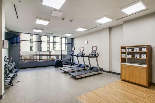 Hilton Garden Inn Dallas-Central Expy/North Park Area Tx - image 9