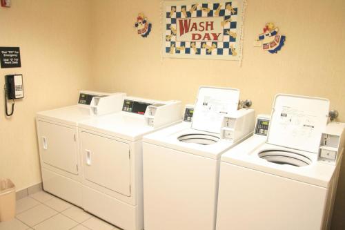 Hampton Inn & Suites Binghamton/Vestal - image 6