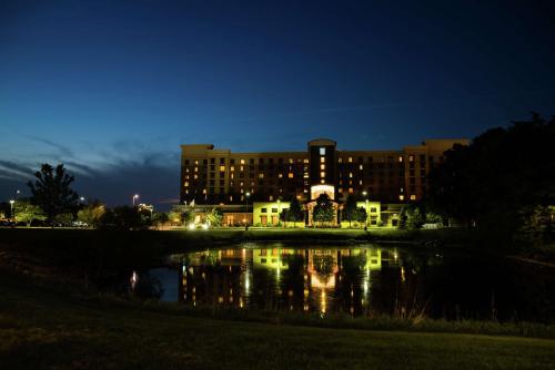 Embassy Suites by Hilton Minneapolis North in Brooklyn Center, USA