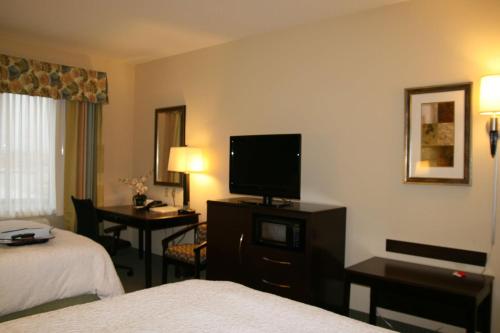 Hampton Inn Alpine - image 11