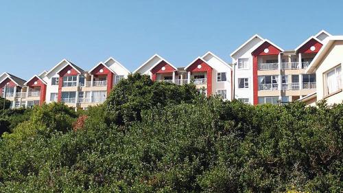 Lagoon & Ocean View Retreat