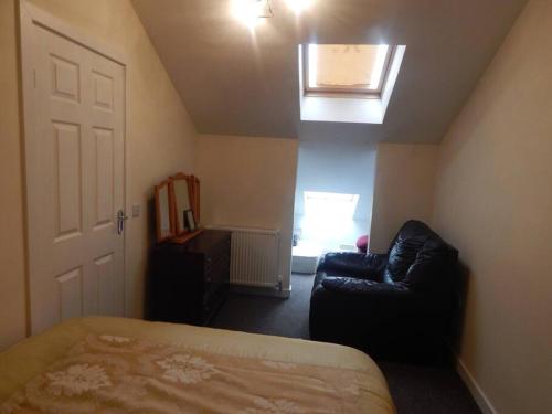Studio Flat, Close to Perth City Centre in Letham