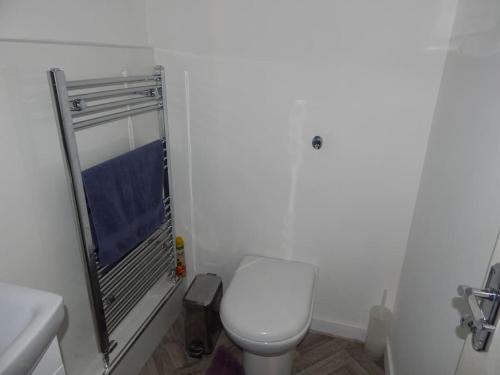 Studio Flat, Close to Perth City Centre in Letham