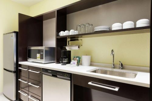 Home2 Suites by Hilton Cleveland Independence - image 10