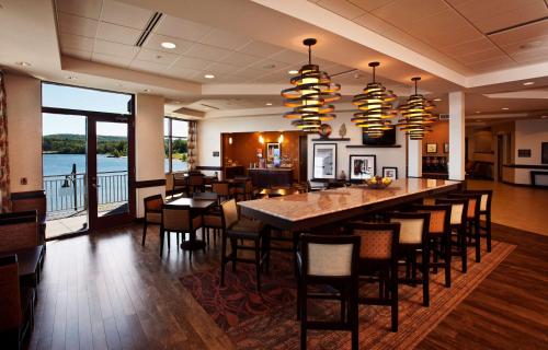 Hampton Inn Marquette-Waterfront