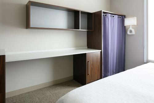Home2 Suites By Hilton Menomonee Falls Milwaukee - image 6