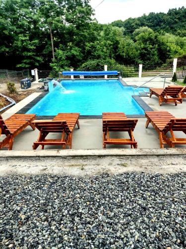 A környék, Casa de oaspeti Abby cu piscina si jacuzzi in Moldovenesti