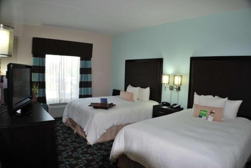 Hampton Inn & Suites Nashville at Opryland