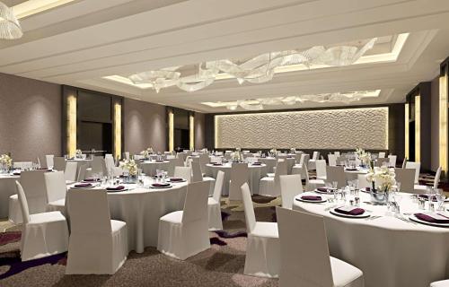 Hilton Rochester Mayo Clinic Area