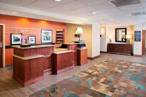 Hampton Inn & Suites Lancaster