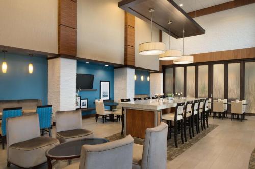 Hampton Inn & Suites Aberdeen/APG South in Edgewood, USA