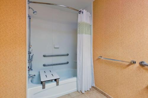 Hampton Inn Marion – Marion, IL