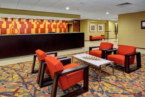 DoubleTree by Hilton Hotel St. Louis - Chesterfield