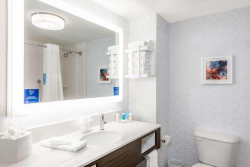 Hampton Inn & Suites Hopkinsville - image 2