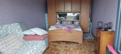 Chambres chez l habitant proches circuit Magny Cours in St Pierre Le Moutier