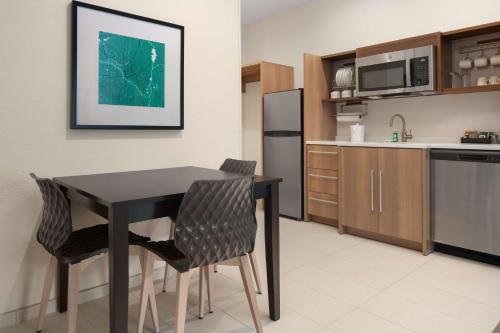 Home2 Suites By Hilton Rowlett Dallas East I-30 Tx - image 3