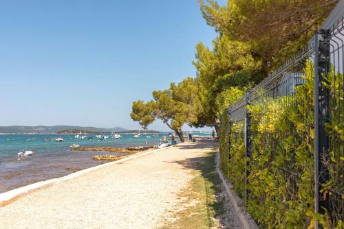 Eurocamp Mobile Homes at Campsite Ljutic – Biograd na Moru, VA