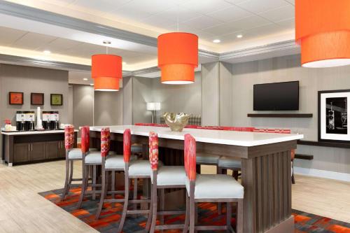 Hampton Inn By Hilton North Olmsted Cleveland Airport in North Olmsted, USA