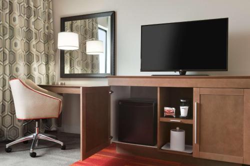 Hampton Inn By Hilton North Olmsted Cleveland Airport