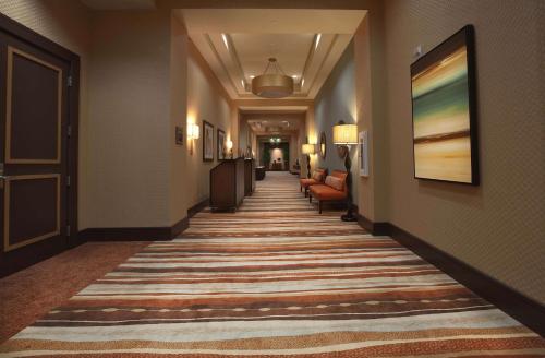 Embassy Suites Palmdale - image 12