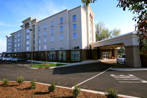 Hampton Inn By Hilton & Suites Charlotte-Airport