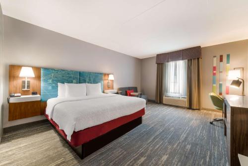 夏洛特機場歡朋套房酒店 (Hampton Inn & Suites Charlotte-Airport) in 夏洛特道格拉斯機場區